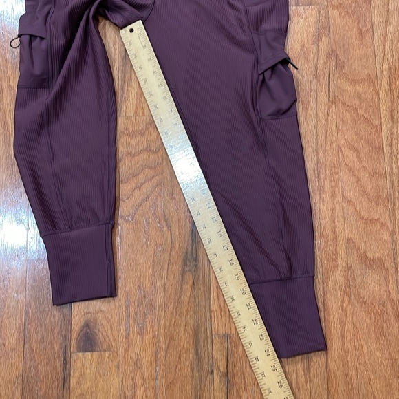 SAVVI Women’s Lexi Harem Jogger NWT Size Medium Cargo Pockets Dark Purple - Picture 9 of 14